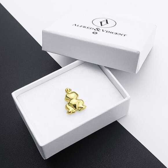 James Avery Retired 14K Yellow Gold Frog Charm Pendant Smiling Happy Frog 3D Pendant Luck & Prosperity Animal Charm in 14k Yellow Gold